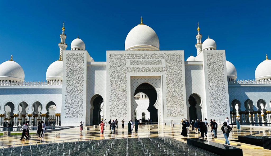 Abu dhabi city tour Abu dhabi city tour